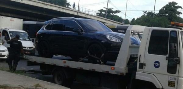 Carro de Nen foi rebocado em blitz da PM