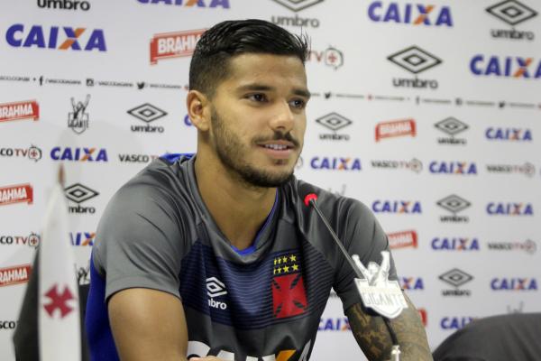 Henrique durante entrevista coletiva