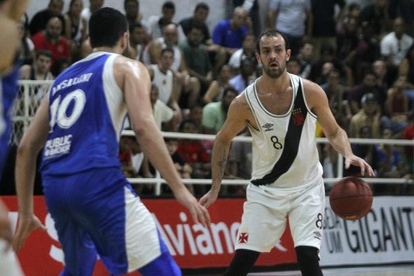 Gacho diz que Vasco no ir se entregar e lembra reviravolta na Liga Ouro, no ano passado