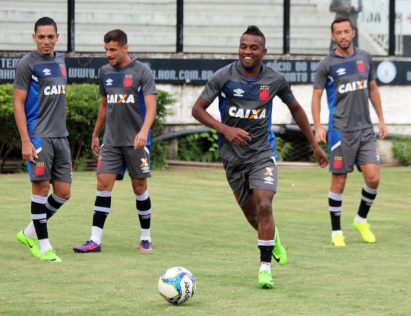 Gilberto, Guilherme, Kelvin e Nen foram relacionados