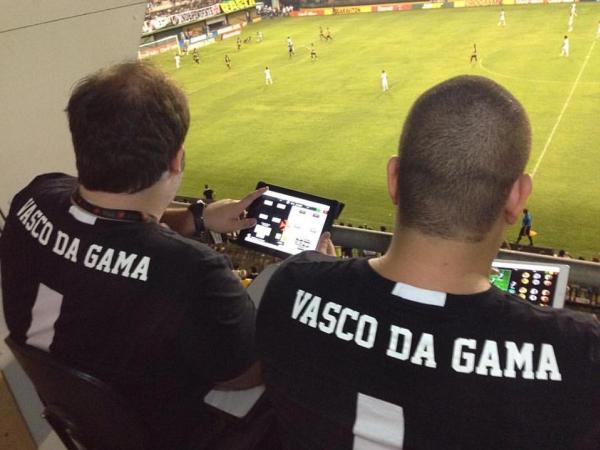 Integrantes do CIA Vasco analisam partida do Vasco em Los Larios