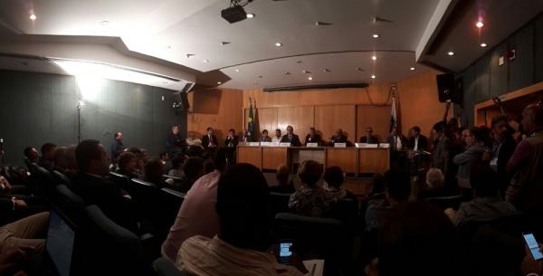 Presidentes de Flamengo, Fluminense, Vasco e Botafogo acompanham audincia pblica na Alerj sobre Maracan