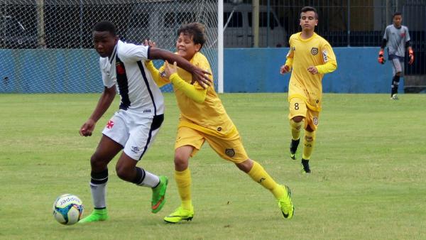 Matheus Ribeiro marcou o segundo gol vascano