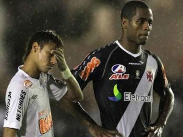 Em 2011, Ded anulou Neymar na vitria do Vasco por 2 a 0 em So Janurio pelo Brasileiro