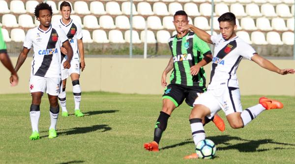 Andrey e Paulo Vitor sero observados de perto por Milton Mendes 