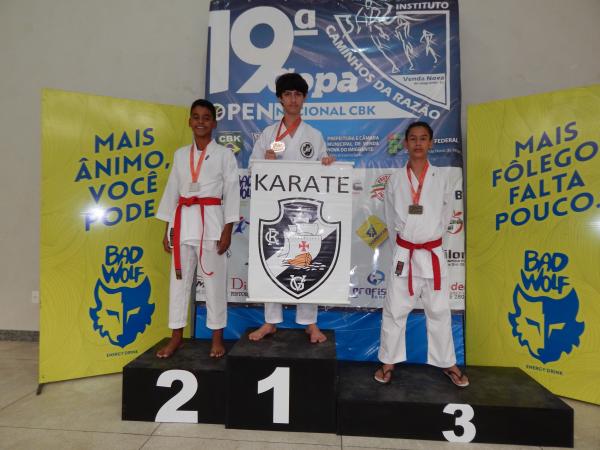 Luiz Palermo no alto do pódio