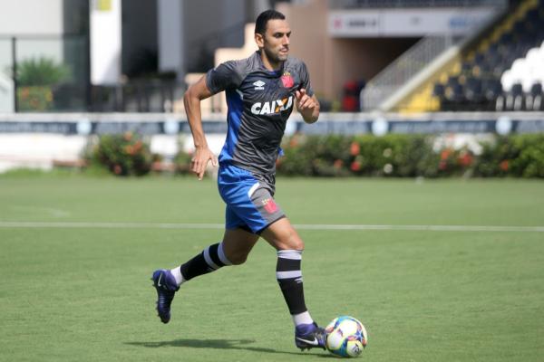 Rafael Marques em treino do Vasco em São Januário