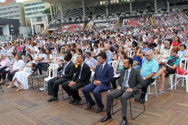 Sâo Januário recebeu bom público para Missa Campal