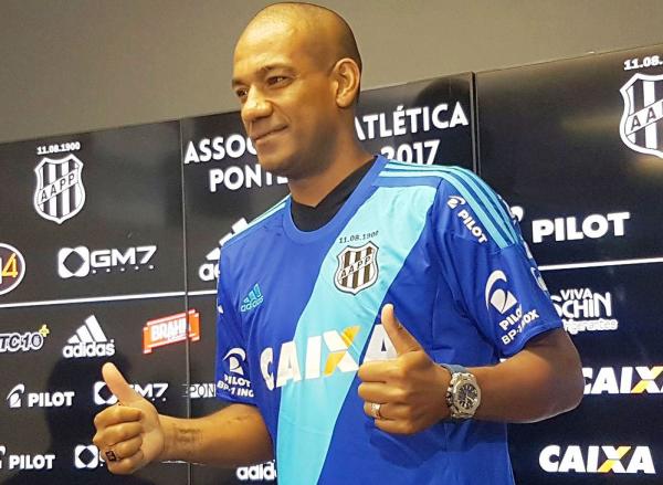 Rodrigo tem 116 jogos pela Macaca entre 1999 e 2003