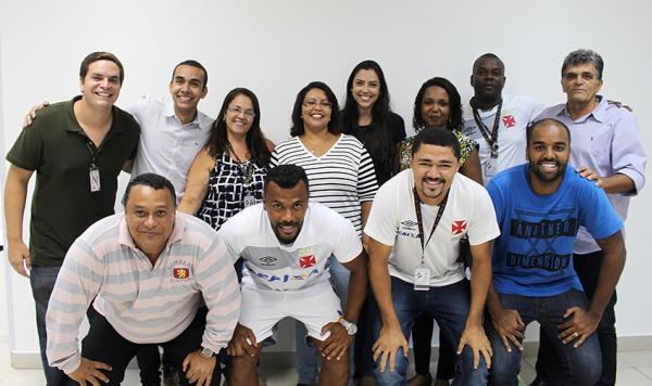 Funcionários da base agora contam com aulas de inglês