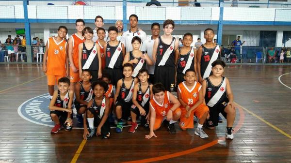 Fluminense F.C. 52 X 37 C.R. Vasco da Gama - SUB 12