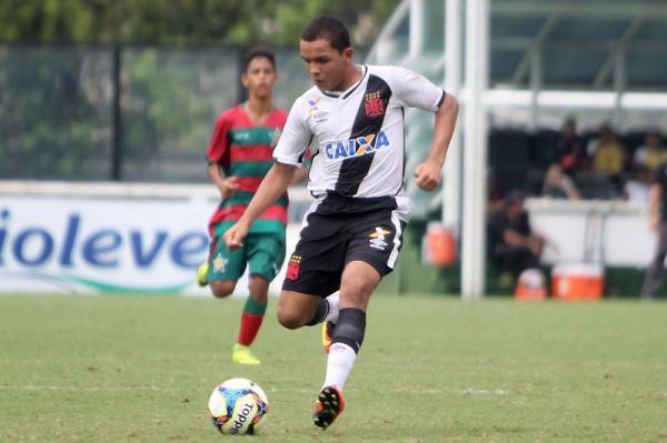 Rodrigo em ação na Taça Guanabara sub-15