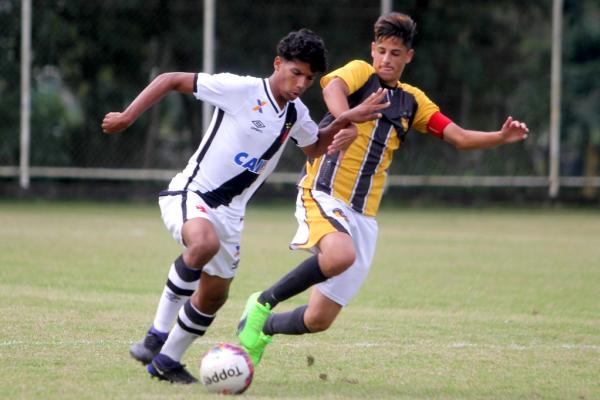 João Laranjeira voltou a deixar sua marca no Carioca sub-17