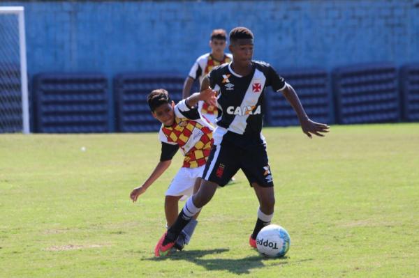 Caio Eduardo balançou as redes na etapa inicial