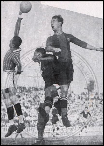 Outro lance da partida Vasco 2x1 Barcelona - Campeão da Copa Myrurgia