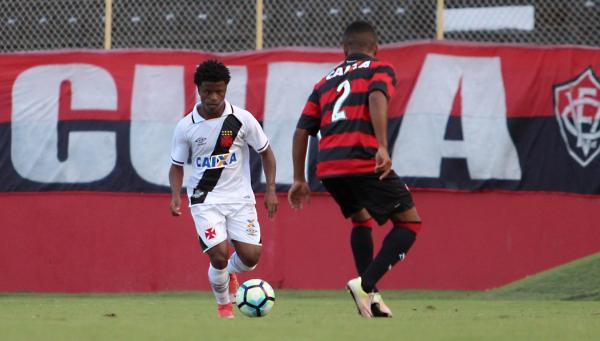 Robinho foi um dos destaques do Vasco no jogo