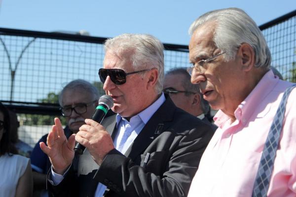 Presidente do CBC em discurso na reinauguração da piscina olímpica