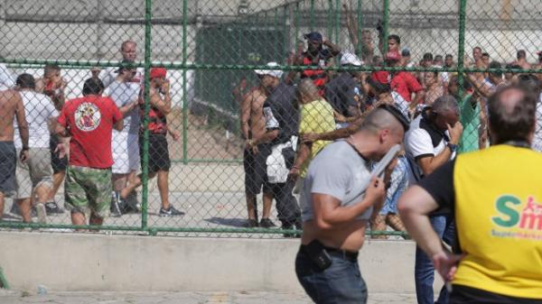 No Estadual do ano passado, a polícia teve trabalho para conter os torcedores dos dois clubes