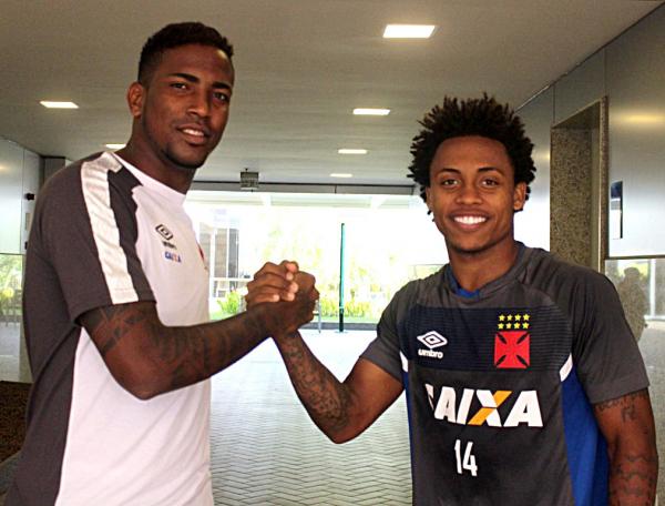 Thalles e Paulo Vitor foram autores de dois dos quatro gols do Vasco diante do Vitória