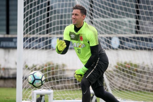 Martín Silva durante treino do Vasco nesta terça-feira, em São Januário