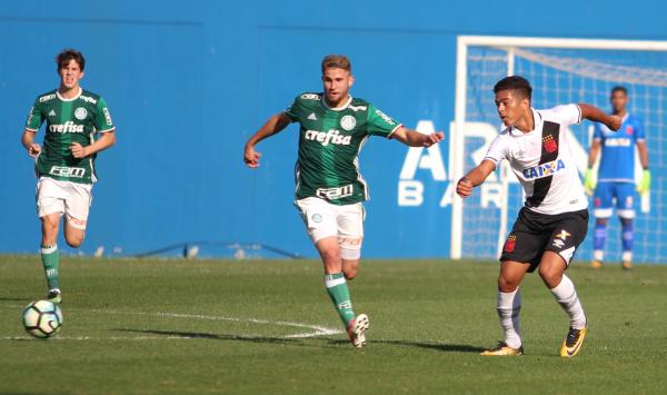 Evander puxa contra-ataque cruzmaltino na Arena Barueri