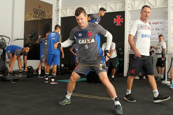 Em fase final de recuperação, meio-campo Wagner trabalha no CAPRRES