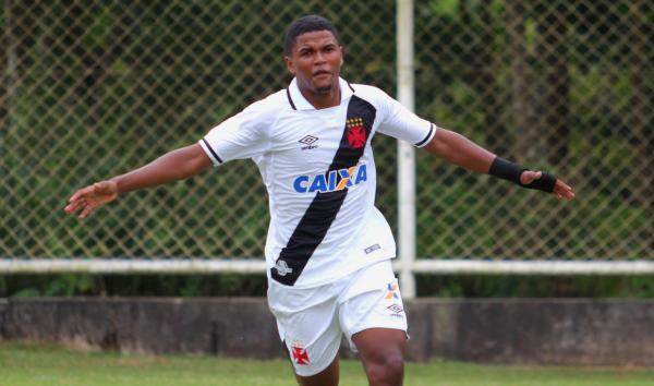 Lucas Couto balançou as redes em sua estreia pelo Vasco