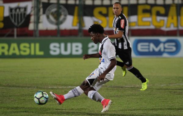 Robinho é uma das armas do sub-20 contra o Cruzeiro