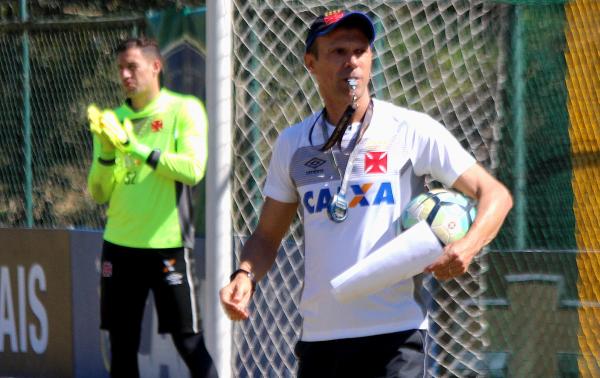 Vascaínos esperam confronto equilibrado, mesmo jogando em casa