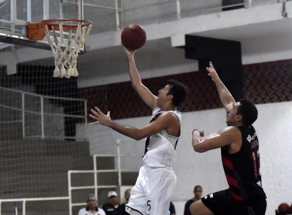 Vasco x Flamengo, final do Estadual de basquete, jogo 2, São Januário