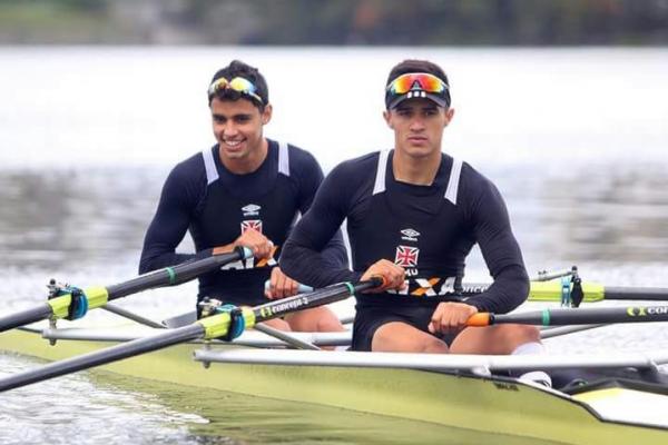 Dupla Alexis Lopez e Wilian em ação