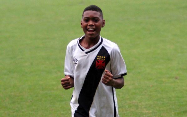Gabriel Silva brilhou no quinto triunfo do sub-12