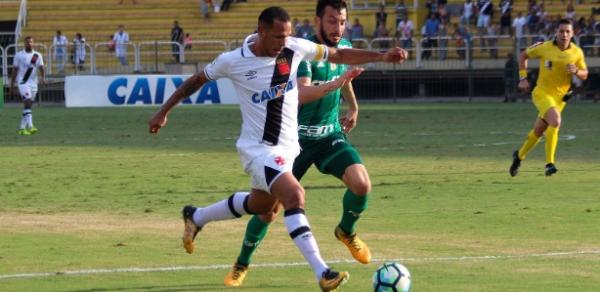 Luis Fabiano retornou ao Vasco no empate com o Palmeiras