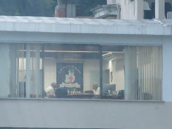 Eurico e Fernando Horta em foto tirada em 2015, em São Januário