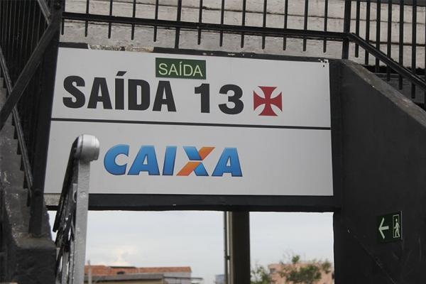 Sinalização de setores da arquibancada de São Januário