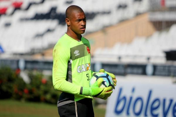 Lucão durante atividades da equipe profissional