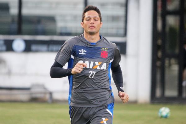 Anderson Martins se preparou bastante para jogo de estreia contra o Bahia