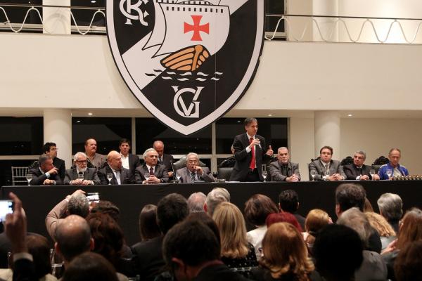 Presidente do Conselho Deliberativo Luis Manoel discursa na Sessão Solene
