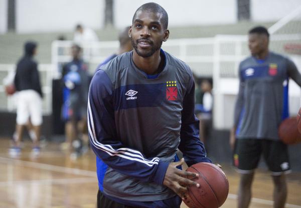 Hayes com a camisa do Vasco