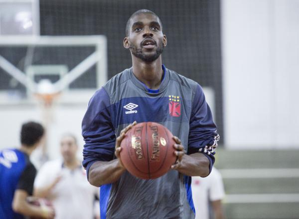 Hayes treinando em São Januário