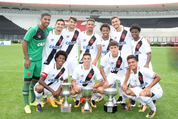 João Pedro, Andrey, Ricardo Graça, Caio Monteiro, Paulo Vitor, Bruno Cosendey, Robinho, Alan Cardoso, Paulinho, Mateus Vital e Evander