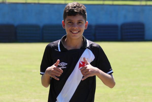 A alegria de Kaique, autor do gol da vitória