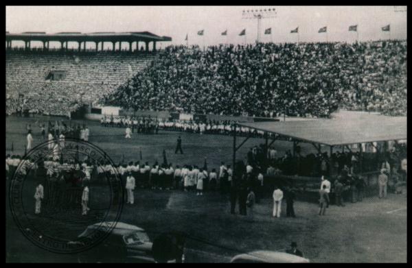 Imagem do palanque onde ficavam o Presidente da República e demais autoridades durante a cerimônia da Hora da Independência