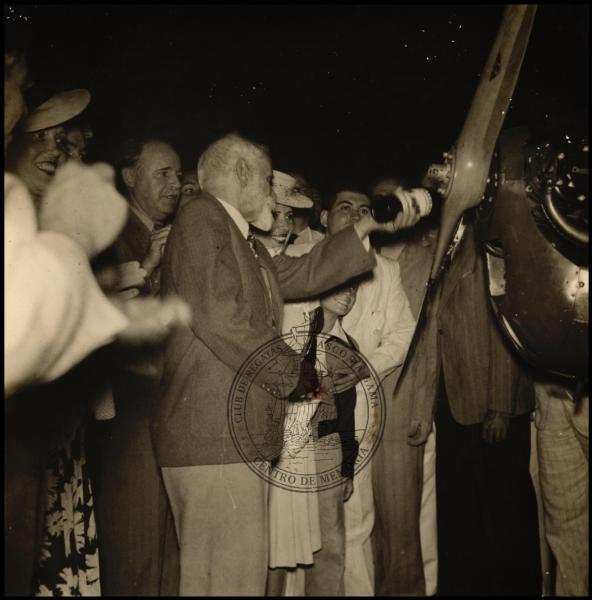 Batismo do Avião Vasco da Gama. Estádio de São Januário, 10 de dezembro de 1942
