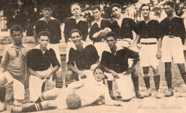Os pioneiros camisas negras em dezembro de 1917 (Vida Sportiva)