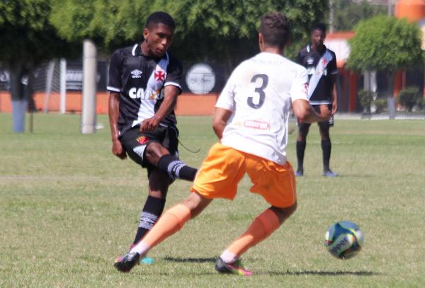 Juninho entrou na etapa final e balançou as redes