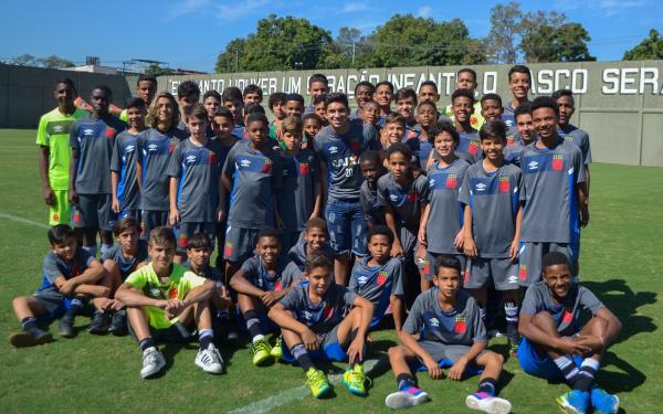 Andrey fez a alegria dos jovens da equipe sub-13 na Colina
