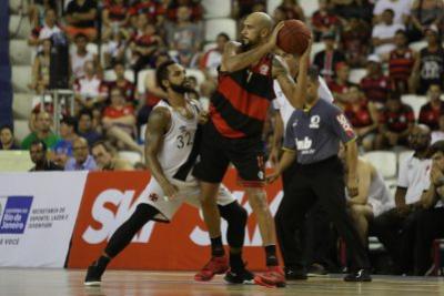 Flamengo, de Marquinhos, e Vasco, de Jackson, se enfrentarão no final do ano