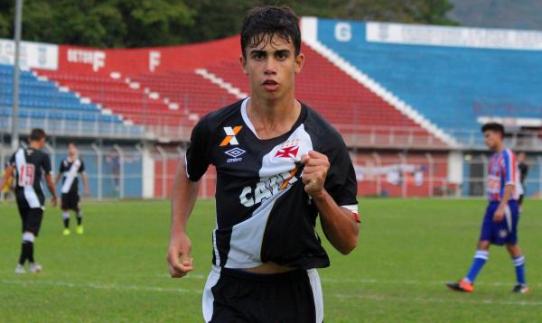 Matheus Lima retorna ao time titular contra o São Cristóvão