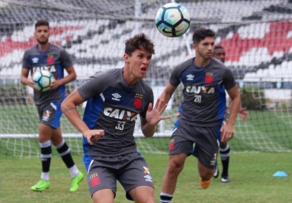Mateus Vital durante treinamento na Colina Histórica